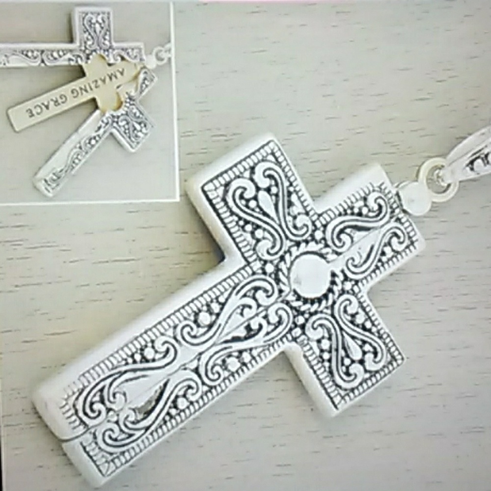 OUT OF STOCK 'Amazing Grace' Message Cross Locket